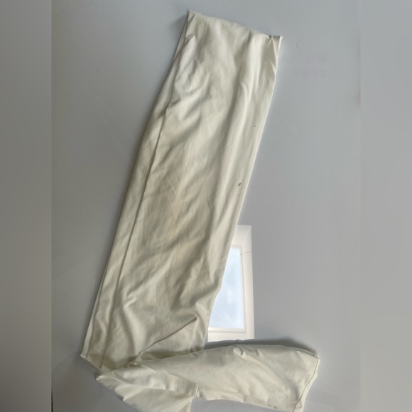 SHOWPO LILAH MULTI TIE CROP TOP IN WHITE - Picture 6 of 7